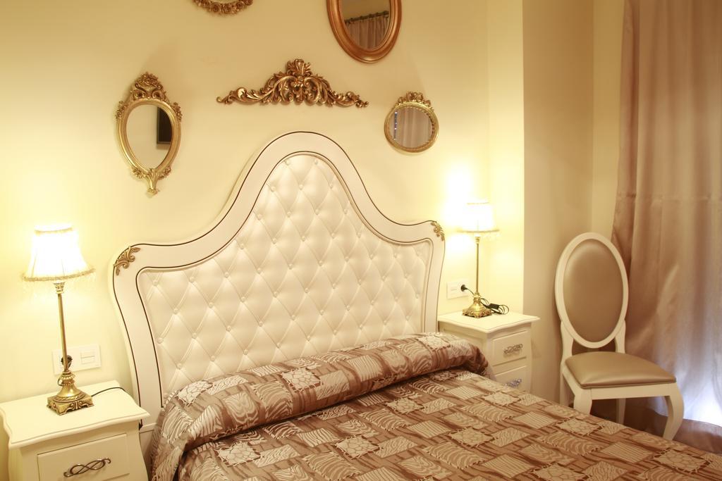 Hostal Flor De Lis- Lojo Otel Conil De La Frontera Dış mekan fotoğraf